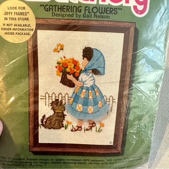 Jiffy Stitchery 713 Girl Dog Butterfly GATHERING FLOWERS Crewel Embroidery Kit - Picture 3 of 5